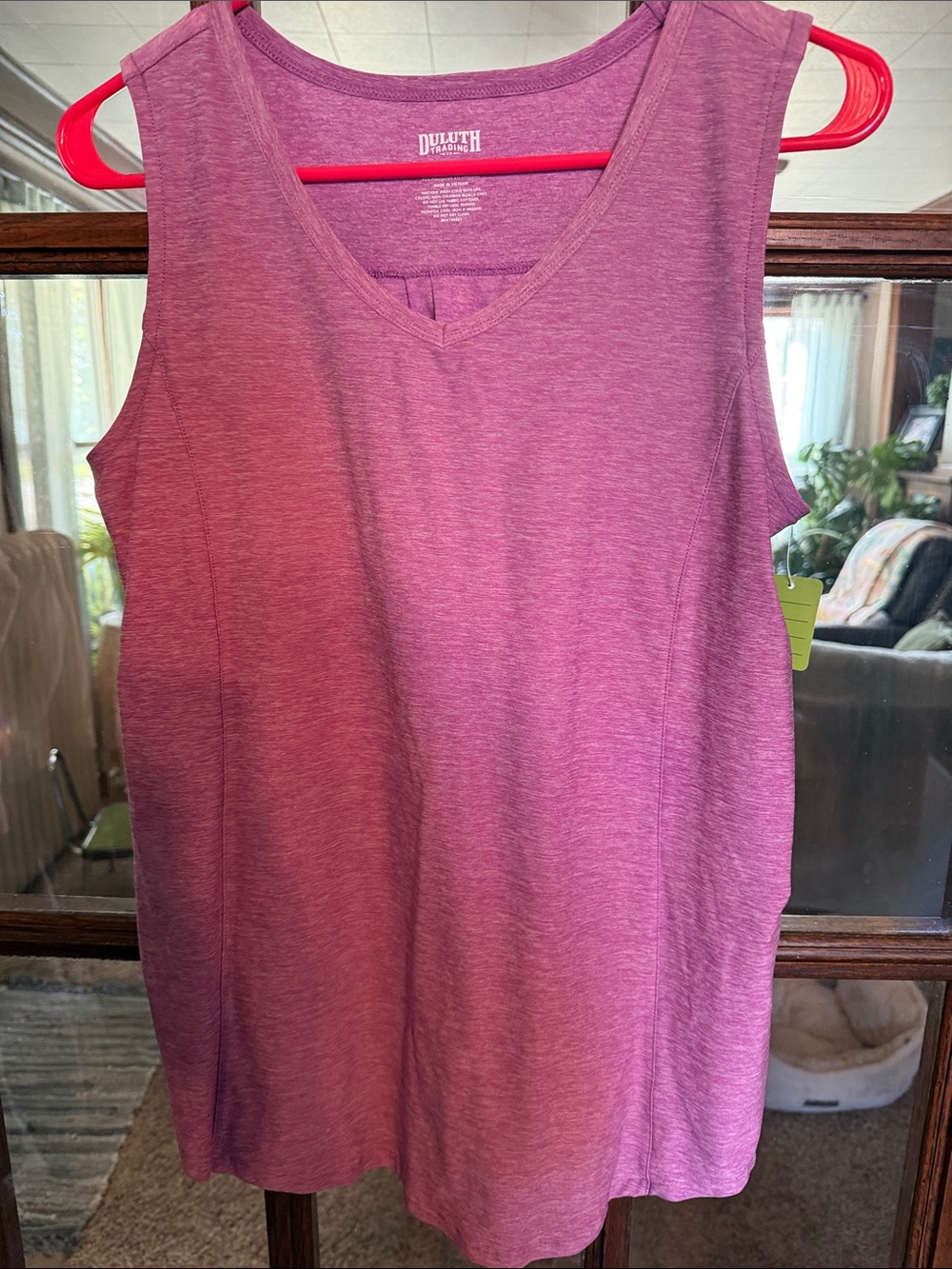 Duluth Trading Co Heather Plum V-Neck Women's Tank Top